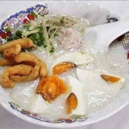 โจ๊กหมู+เครื่องใน+ไข่เค็ม (พิเศษ)