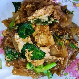 ผัดซีอิ้วร้านป้าเขารสชาติได้นะอร่อย