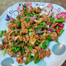 ก้อยหมูมะนาวดิบ