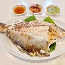 ปลากะพงอบเกลือ