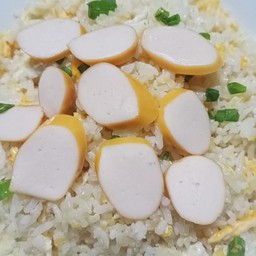 ข้าวผัดไส้กรอก