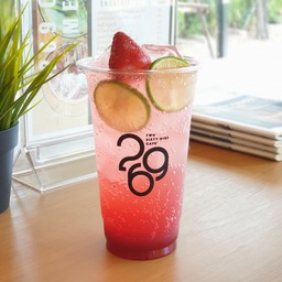 สตรอว์เบอร์รี่ โซดา