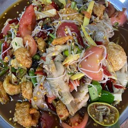 ตำซั่วข้าวปุ้นใส่ตีนไก่กุ้งสด