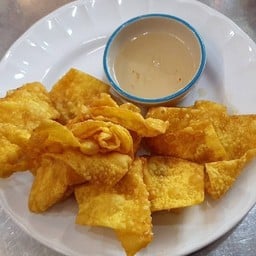 เกี๊ยวไก่ทอด