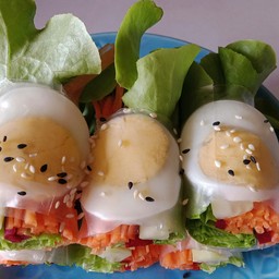 สลัดโรลไข่ต้ม