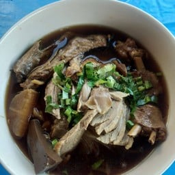 เป็ดตุ๋นมรกต