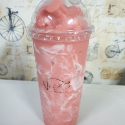 สตอเบอรี่โยเกิร์ตสมูทตี้