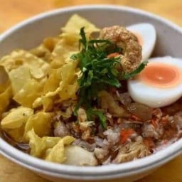 ร้านกิตติภพแหนมหมูกระดูกอ่อน,เนื้อหมู,สามชั้น,ซี่โครงหมูทอด บางใหญ่
