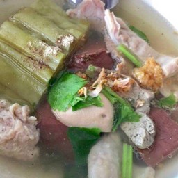 ต้มเลือดหมู + มะระตุ๋น