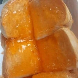 ขนมปังปิ้ง ฉึกๆ By.DP (ร้านเดียวกับเล็กบ้านบุ)