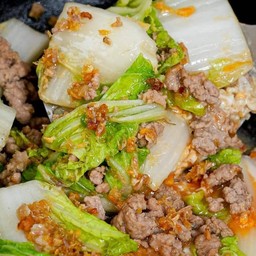 ผัดผักหมูสับราดข้าว