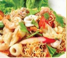 ยำแซ่บเวอร์ อาหารตามสั่ง ปีกไก่ทอด