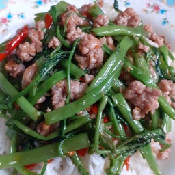 ผักบุ้งผัดกะปิ