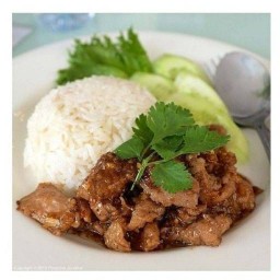 ข้าวราด 30 +ไข่ดาว