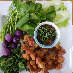 สามชั้น แจ่วบอง