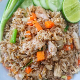 ข้าวผัดไก่