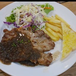 สเต็กพอร์คชอป ซอสพริกไทยดำ