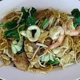 ผัดซีอิ้ว เส้นเหลือง ของแท้แน่นอน