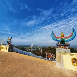 วัดพระธาตุดอยสะเก็ด(ดอยโพธิรังษี)​