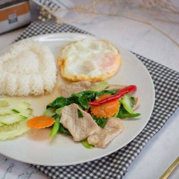 2 เมนูหมูนุ่มราดข้าว