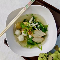 ก๋วยเตี๋ยวลูกชิ้นปลา-น้ำใส