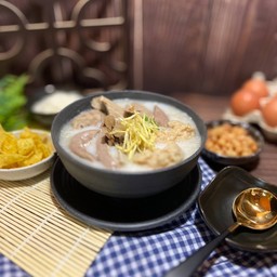 โจ๊กรวมเครื่องใน