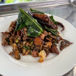 ลาบเป็ดหนังกรอบ