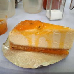 P&p Coffee&Desserts มะเขือแจ้