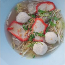 ก๋วยเตี๋ยวรวมหมูน้ำใส