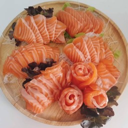 แซลมอนครึ่งโล