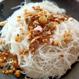 เส้นหมี่ลวก
