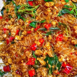 กระเพราวุ้นเส้น