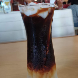 กาแฟน้ำมะพร้าวเย็น