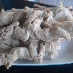 ลูกชิ้นปลาระเบิดไม้ละ