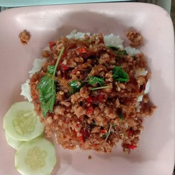 กระเพราแสงจันทร์ ลดค่าครองชีพ