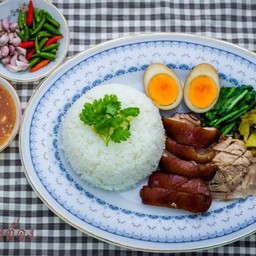 ข้าวขาหมูลุงต้อง