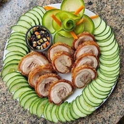 หมูกลมกรอบ