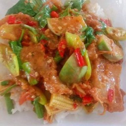 ข้าว_ผัดพริกแกง