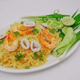 ข้าวผัดรวมมิตร(ใหญ่)