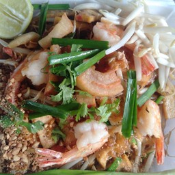 ผัดไทยกุ้งสด