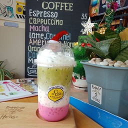 มัทฉะลาเต้พิ้งค์