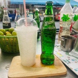 น้ำสไปรท์ +น้ำแข็ง (แก้วเล็ก)