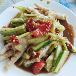 ตำแตงตีนไก่