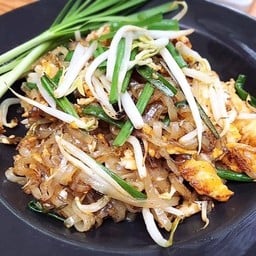 มนตา ผัดไท ไม่มีสาขา