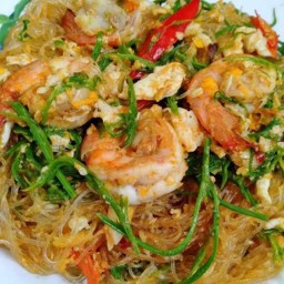 ํหมี่กระเฉด-วุ้นเส้นชะอม