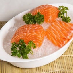แซลมอนเลิฟเวอร์ Salmon Lover ในเมือง