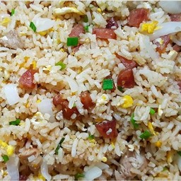 ข้าวผัดกุนเชียง
