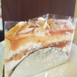 ม็อคค่า อัลมอนด์