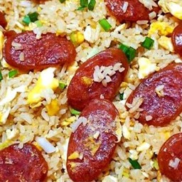 ข้าวผัดกุนเชียง