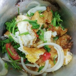 ยำไข่ดาว